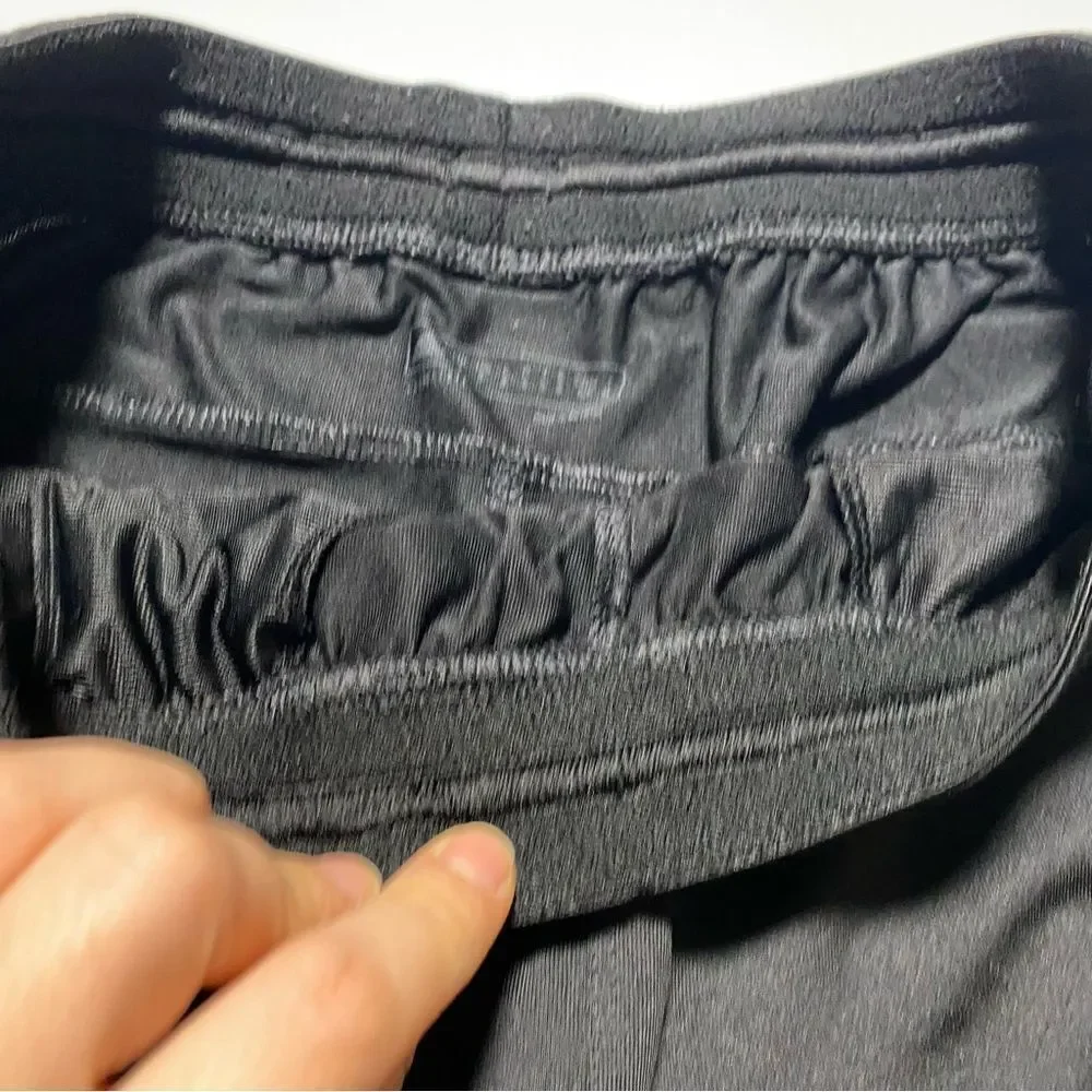 Adidas mens black stretchy athletic shorts running sports  9” Small